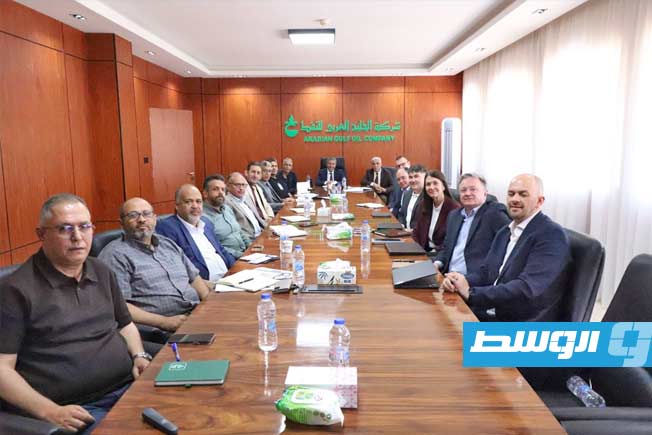 «الخليج العربي» تبحث مع «شيفرون» الأميركية تطوير الحقول النفطية