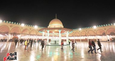 إنا أنزلناه في ليلة القدر".. تراويح ليلة 27 رمضان في مسجد عمرو بن العاص