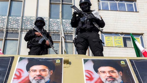 رهان واشنطن يتعثر.. "وول ستريت جورنال" الأمريكية: طهران ليست فنزويلا.. وصمود النظام الإيراني بعد اغتيال علي خامنئي يضاعف الضغوط على إدارة ترامب