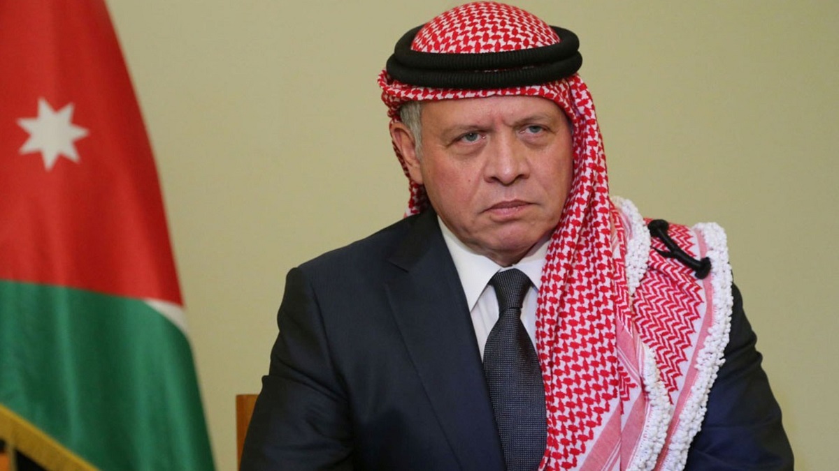 الملك يعزي خادم الحرمين الشريفين وولي العهد السعودي بضحايا حادث سقوط مروحية تابعة لشركة أرامكو