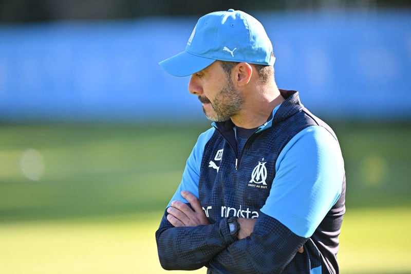 نادي مارسيليا ينفصل عن دي زيربي