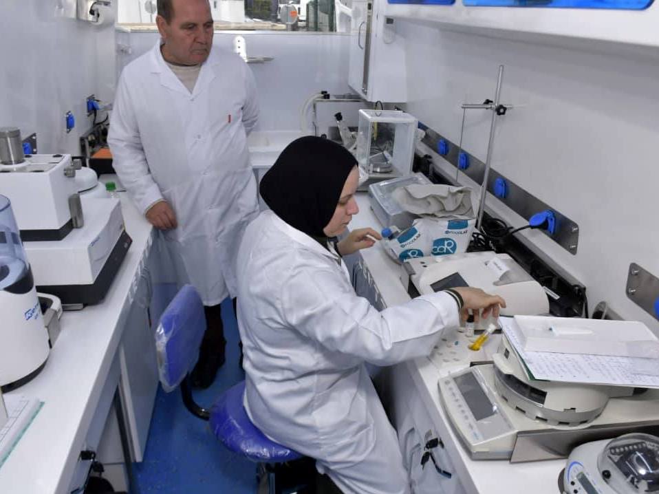 رئيس الجمهورية يأمر باستحداث مخابر لرقابة المنتجات الموجهة للاستهلاك عبر الموانئ والمطارات