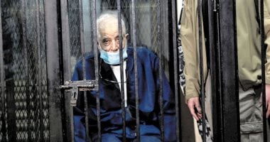 تزامنا مع مسلسل رأس الأفعى.. كواليس الـ 16 عاماً التي حولت محمود عزت من "مراهق مغترب" إلى "مرشد الظلام"