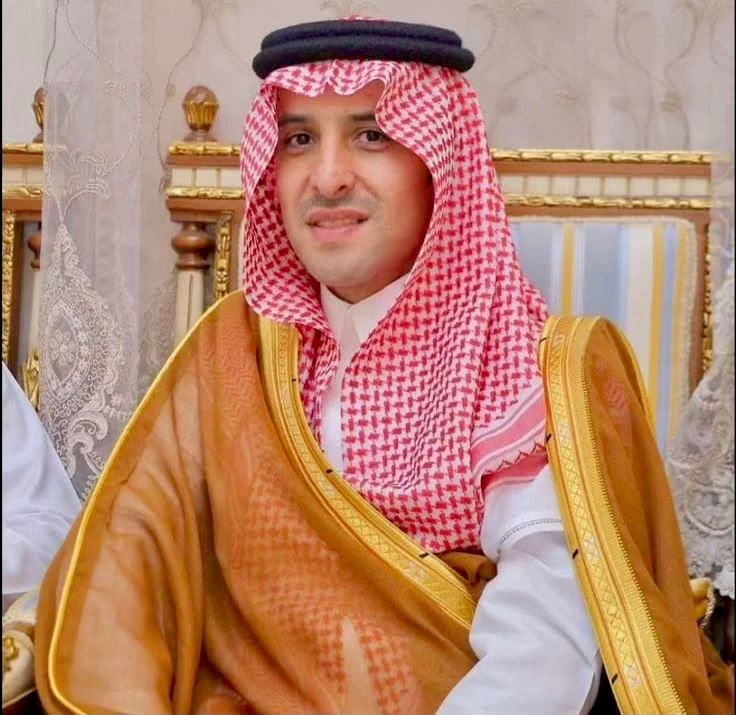 «آل دليم» يتلقى التعازي في وفاة شقيقته