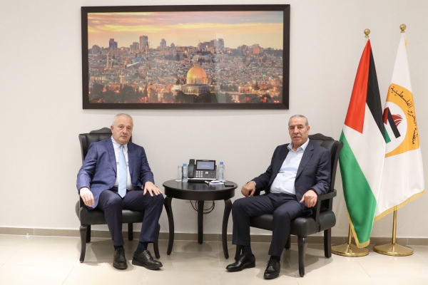 الشيخ يبحث مع ممثل روسيا الاتحادية آخر المستجدات السياسية
