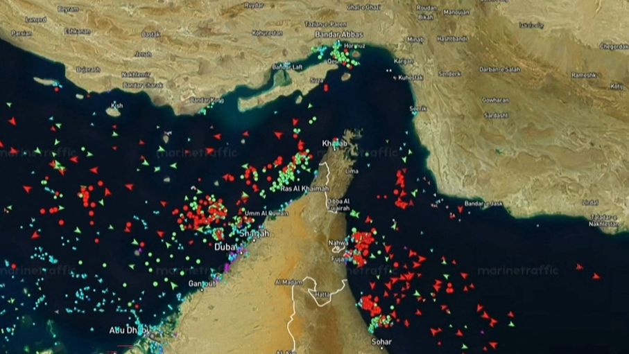 حرب إيران.. هدنة معلّقة ومضيق مخنوق