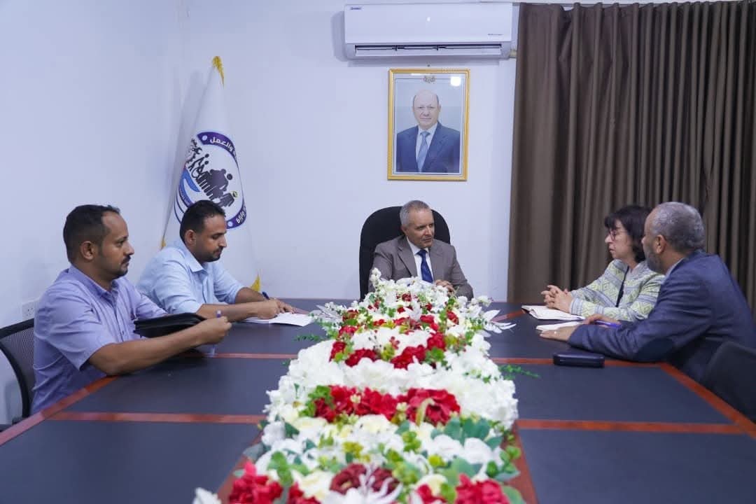 وزير الشؤون الاجتماعية يبحث مع مؤسسة فريدريش إيبرت دعم النقابات العمالية وبناء قدرات منظمات المجتمع المدني