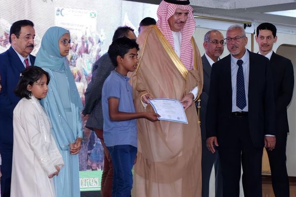 "سلطان الخيرية" تختتم برنامج تعليم اللغة العربية بموريشيوس