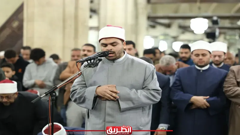 الأزهر يقدم الطالب محمد عبد النبي جادو الطالب بكلية الطب كأول طالب جامعي يؤم المصلين في الجامع الأزهر