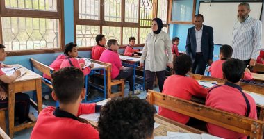 ​«مدير تعليم القاهرة» تتفقد لجان الامتحانات بمصر القديمة والسيدة زينب