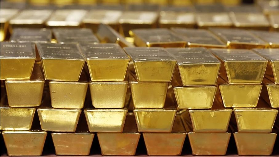 "خسائر غير مسبوقة".. الذهب يتراجع لأقل من 4 آلاف دولار للأونصة...