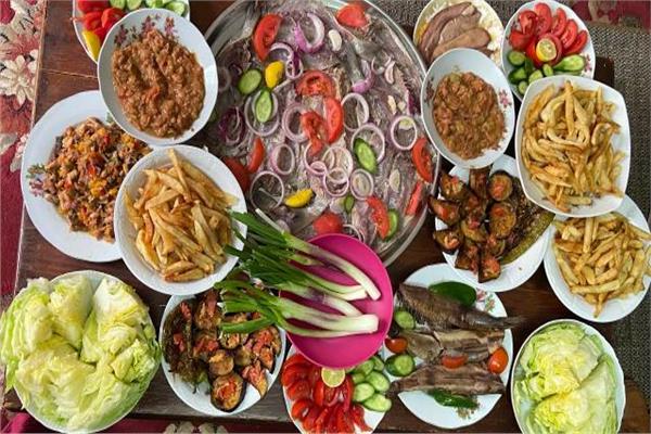 من الفسيخ إلى بنت الصحن.. أبرز أكلات عيد الفطر على موائد العرب