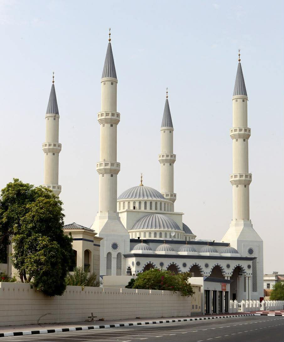 برنامج رمضاني متنوع في مسجد ومركز الفاروق عمر بن الخطاب بدبي