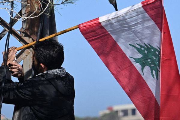 توتر سياسي في لبنان على خلفية مواقف رئاسية ودعوات للتهدئة والحوار