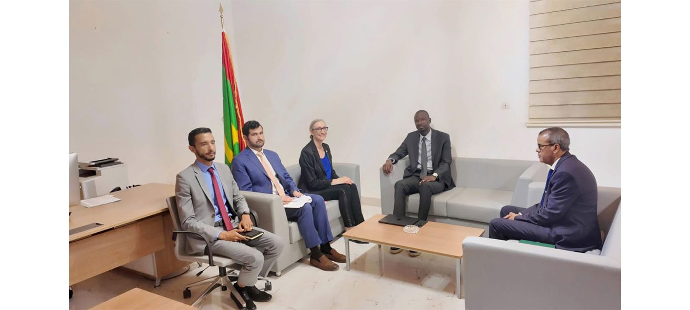 وزير المعادن والصناعة يستقبل بعثة من السفارة الأمريكية في نواكشوط