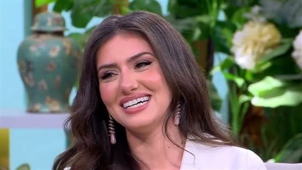 بدء محاكمة الفنانة جيهان الشماشرجي و4 آخرين بتهمة السرقة بالإكراه