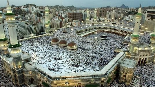 بث مباشر صلاة التهجد في الحرمين الشريفين ليلة 29 رمضان بالسعودية
