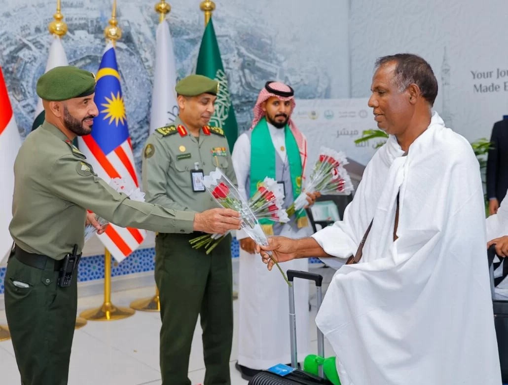 وصول أولى رحلات حجاج المالديف إلى جدة