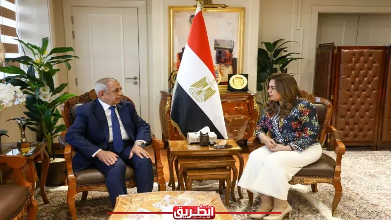 بكالوريوس ودبلومة في الإدارة المحلية للعاملين بالمحليات بالشراكة مع الأكاديمية العربية للعلوم والتكنولوجيا