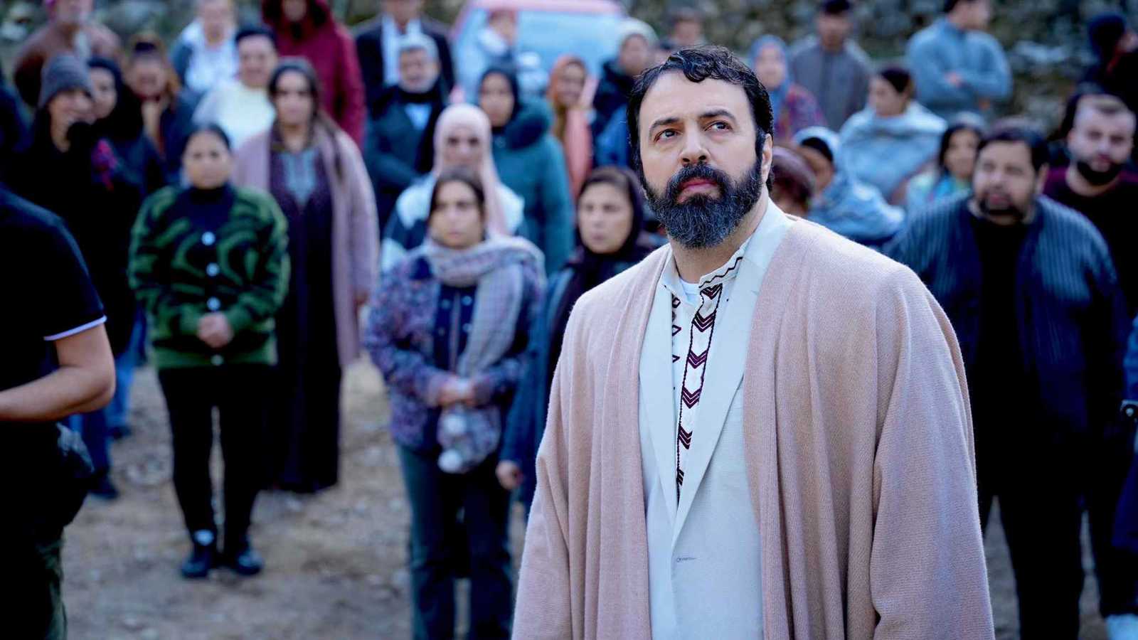 تيم حسن يخطف الأنظار في مسلسل “مولانا”
