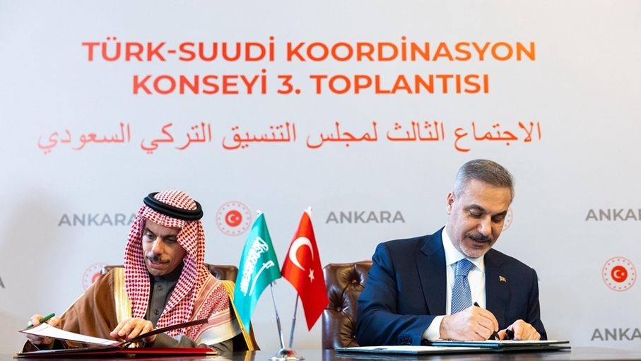 تركيا والسعودية توقعان اتفاقية إعفاء متبادل من التأشيرات الدبلوماسية