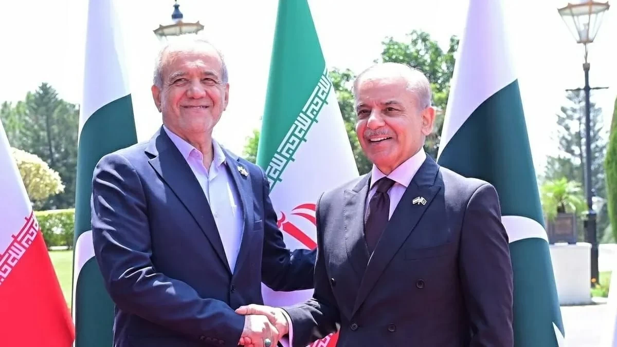 بيزشكيان في باكستان.. والمفاوضات مع أمريكا تتصدر أجندة المناقشات