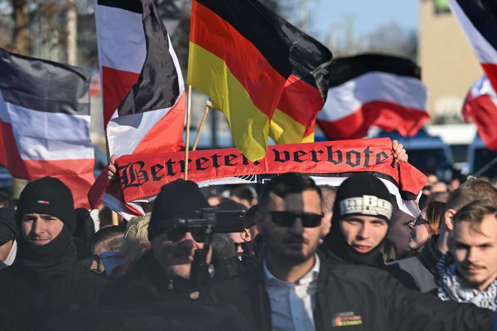 حين يدخل الدين معركة اليمين.. مؤثرون مسيحيون يثيرون قلق ألمانيا
