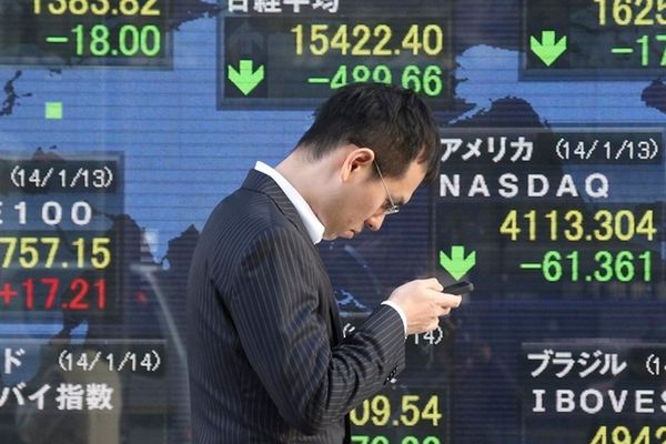 تراجعُ مؤشّرات الأسهم اليابانيّة