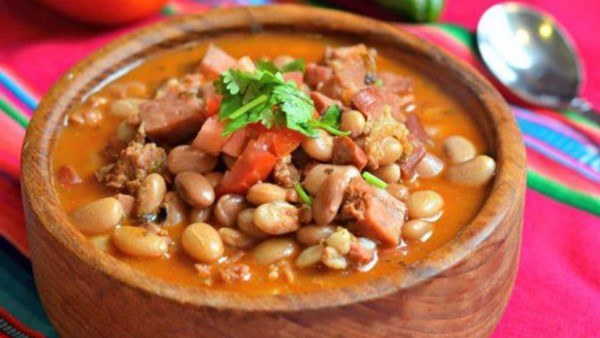 هنتسحر إيه النهاردة .. فول عربي بالبرتقال وبطاطس مخبوزة