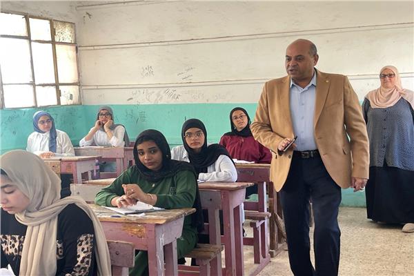 قرار فوري من تعليم الدقهلية بشأن خطأ في امتحان اللغة الإنجليزية