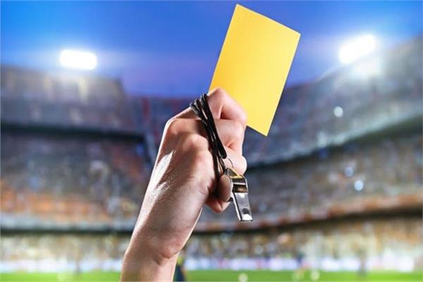 الفار يتدخل لإلغاء أول بطاقة صفراء في كأس العالم 2026
