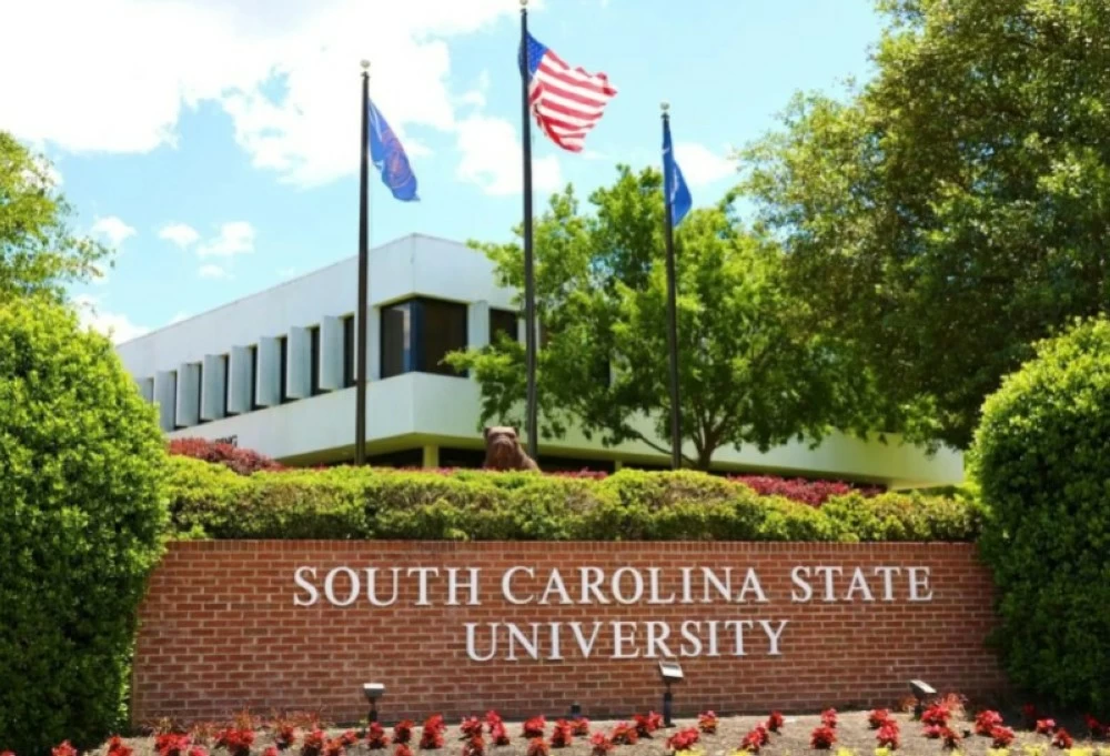 جامعة أمريكية تعلّق الدراسة بعد إطلاق نار مميت