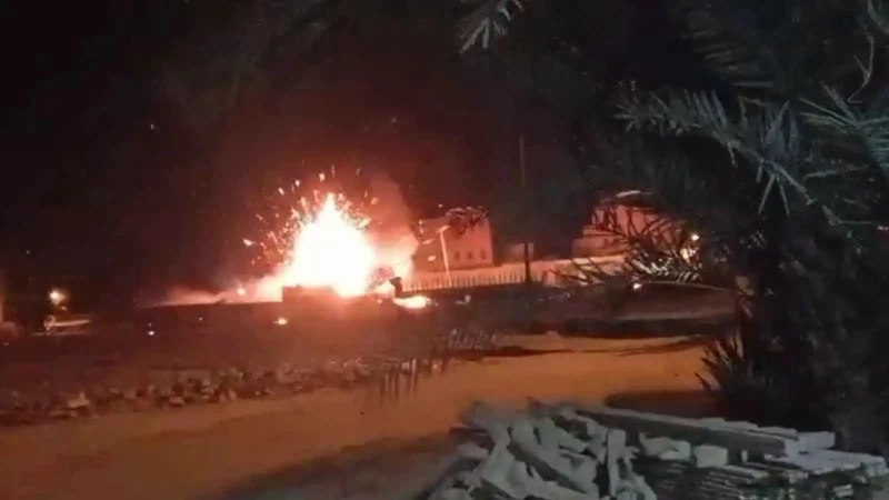حريق يتحول إلى سلسلة انفجارات في سيئون