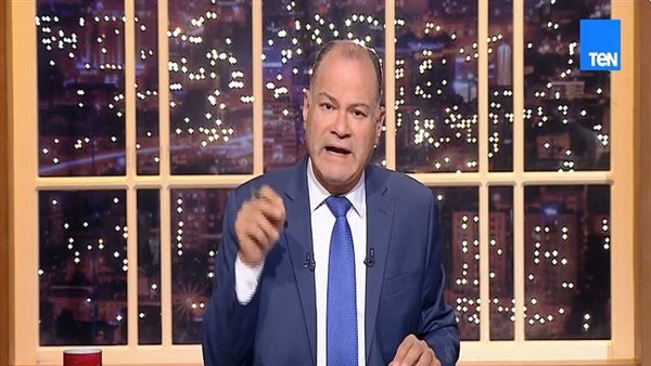نشأت الديهي يطمن المصريين: «الاقتصاد ثابت ومش بيقع»|فيديو