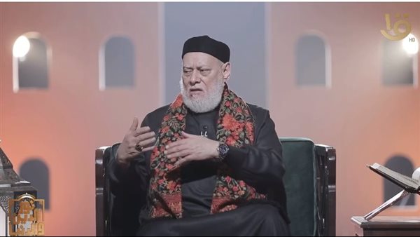 علي جمعة: العمل للمرأة مباح شرعًا لكن الأسرة وتربية الأبناء أولوية قصوى