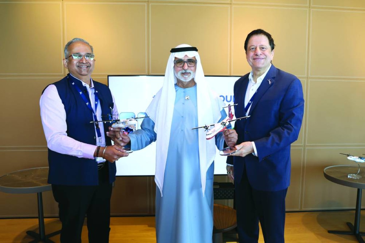 نهيان بن مبارك يشهد انضمام طائرتين جديدتين إلى أسطول «FLY91» في دبي