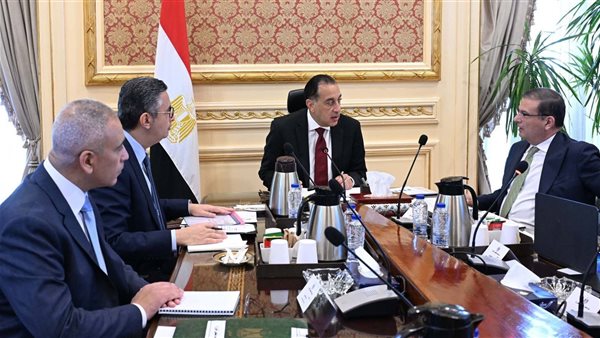 مدبولي يتابع موقف توافر السلع الاستراتيجية بالأسواق والاستعدادات لموسم توريد القمح