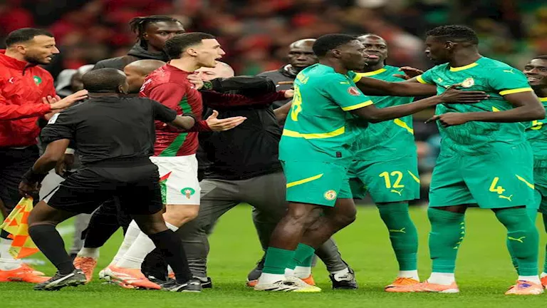 أول رد فعل من المنتخب السنغالي بعد قرار الكاف بحسب لقب أمم أفريقيا