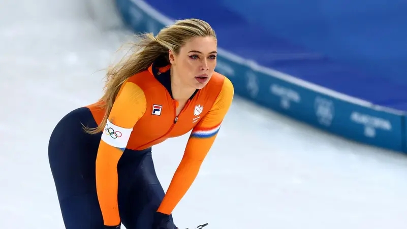 حسناء هولندية تشعل أجواء الأولمبياد الشتوي