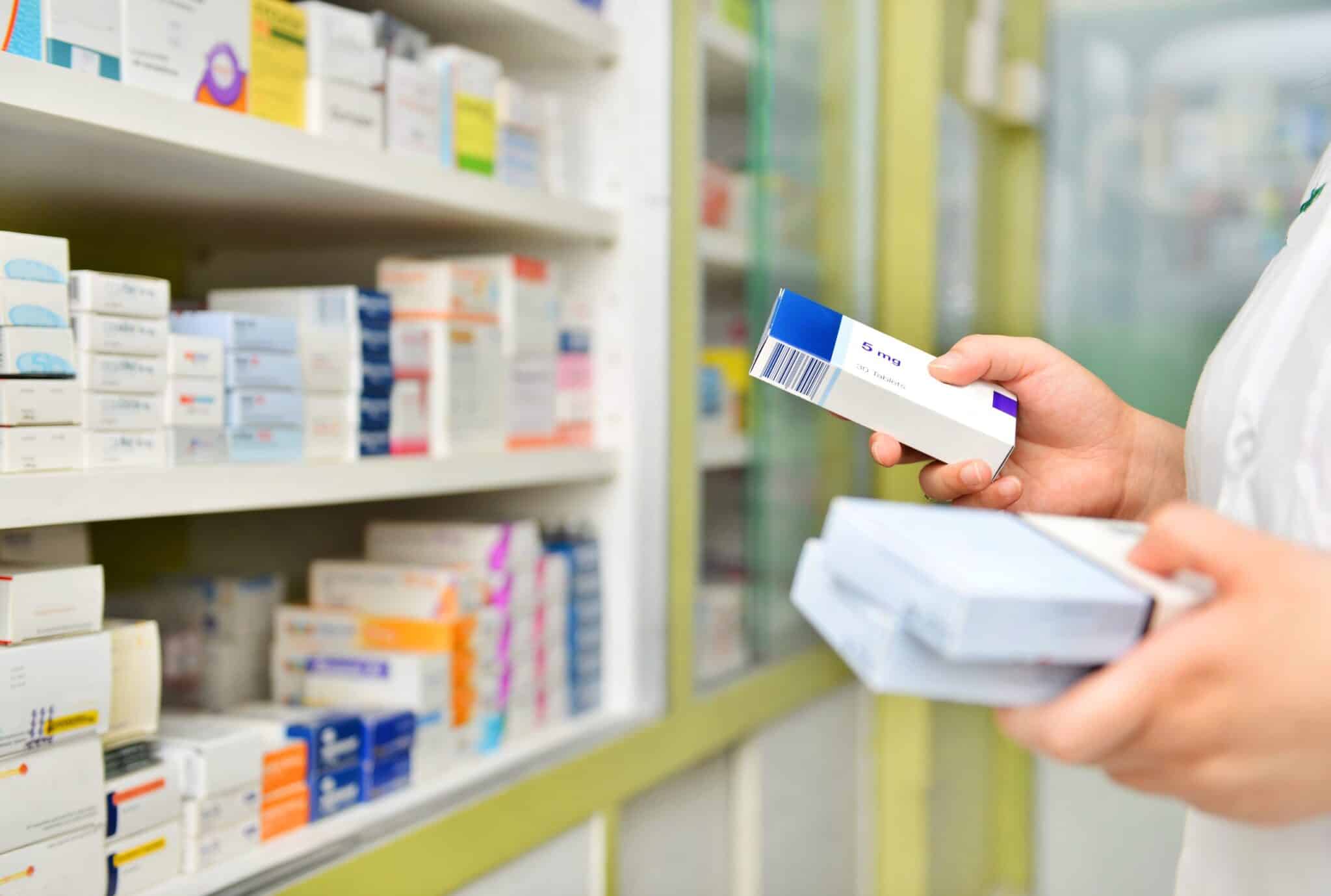 المجلس الوطني للصيادلة يحذّر من بيع الأدوية عبر مواقع التواصل الاجتماعي