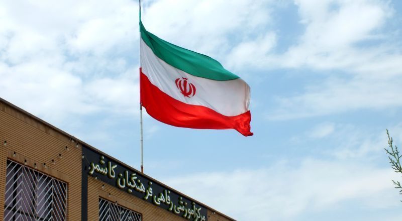 إيران توقف المفاوضات مع واشنطن بسبب الضربات في لبنان