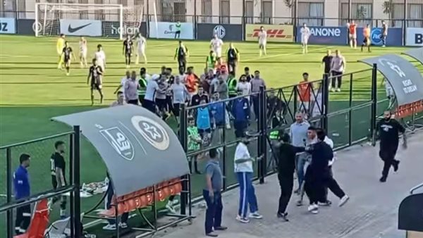 بسبب قرار الحكم محمود وفا، اشتباكات قوية في لقاء بروكسي ومسار بدوري المحترفين