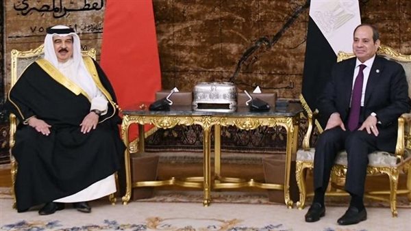 مستشار ملك البحرين عن جهود وساطة مشتركة مع مصر بين السعودية والإمارات