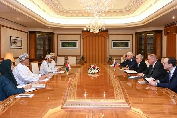 سلطنة عُمان وروسيا الاتحادية تؤكدان على مواصلة تطوير التعاون في مختلف المجالات