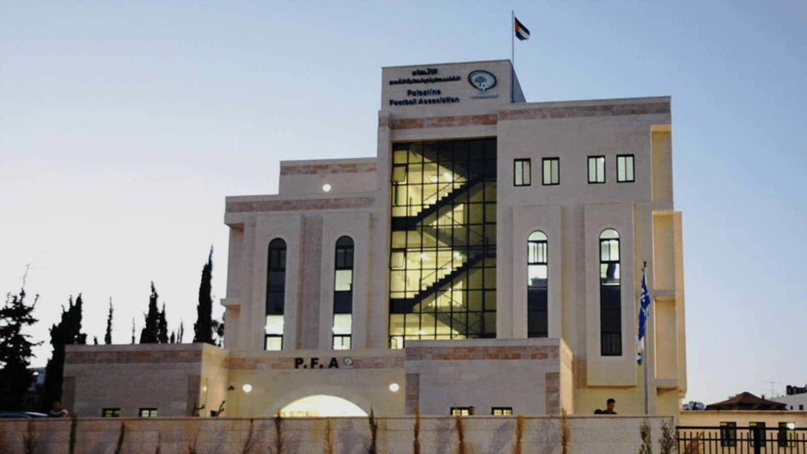 الاتحاد الفلسطيني يطالب بتحرك دولي عاجل بعد اعتقال لاعبتين من المنتخب النسوي