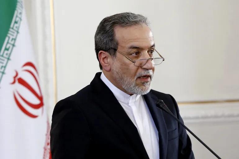 طهران تحذر من توسيع الصراع.. عراقجي: دعم واشنطن وتل أبيب سيؤدي لتفاقم الأزمة