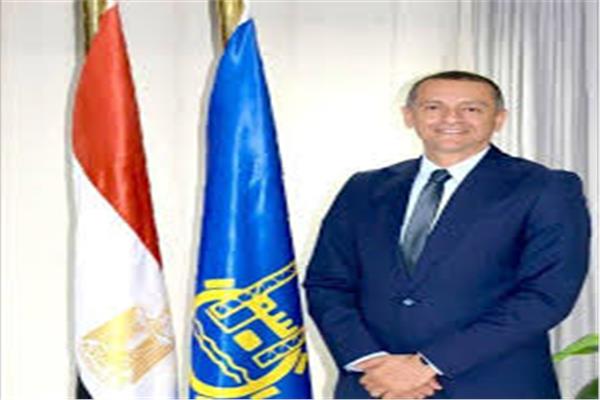 محافظ أسوان يقرر غلق الملاحة النهرية بصفة مؤقته بسبب العاصفة الترابية وسوء احوال الطقس