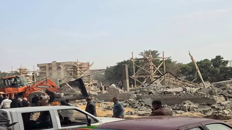 حملات ميدانية مستمرة لتحسين مستوى النظافة بعدد من المحافظات