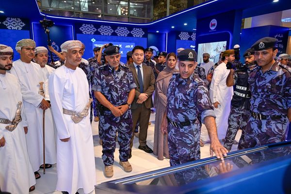 شرطة عمان السُّلطانية تحتفي بأسبوع المرور الخليجي 2026م