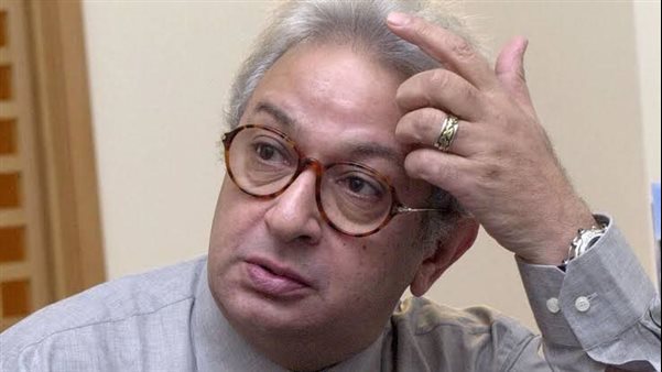 ذكراه.. قصة حب نور الشريف وبوسي واللحظات الأخيرة في حياته